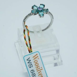 [ BẠC 925 ] Nhẫn đá aquamarine xanh biếc thiết kế hình bông hoa thanh lịch - WS 680