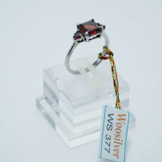 [ BẠC 925 ] Nhẫn đá garnet thiết kế thanh lịch và sang trọng - WS 377