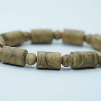 Vòng trầm12 li trúc bóng sữa mộc mạc và tinh tế