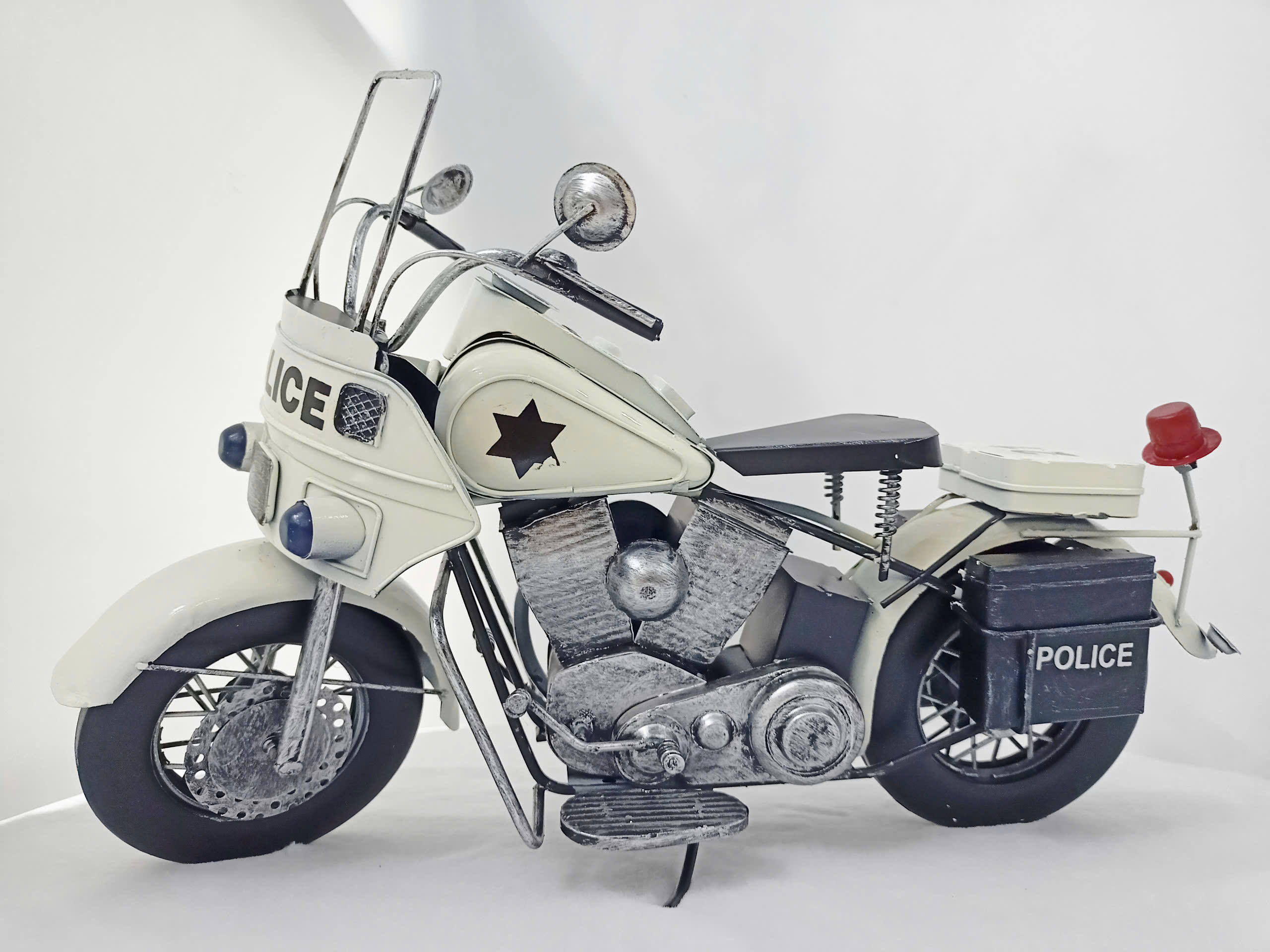 Mô hình xe cảnh sát phong cách cổ điển MHX-0016 - Ảnh 3