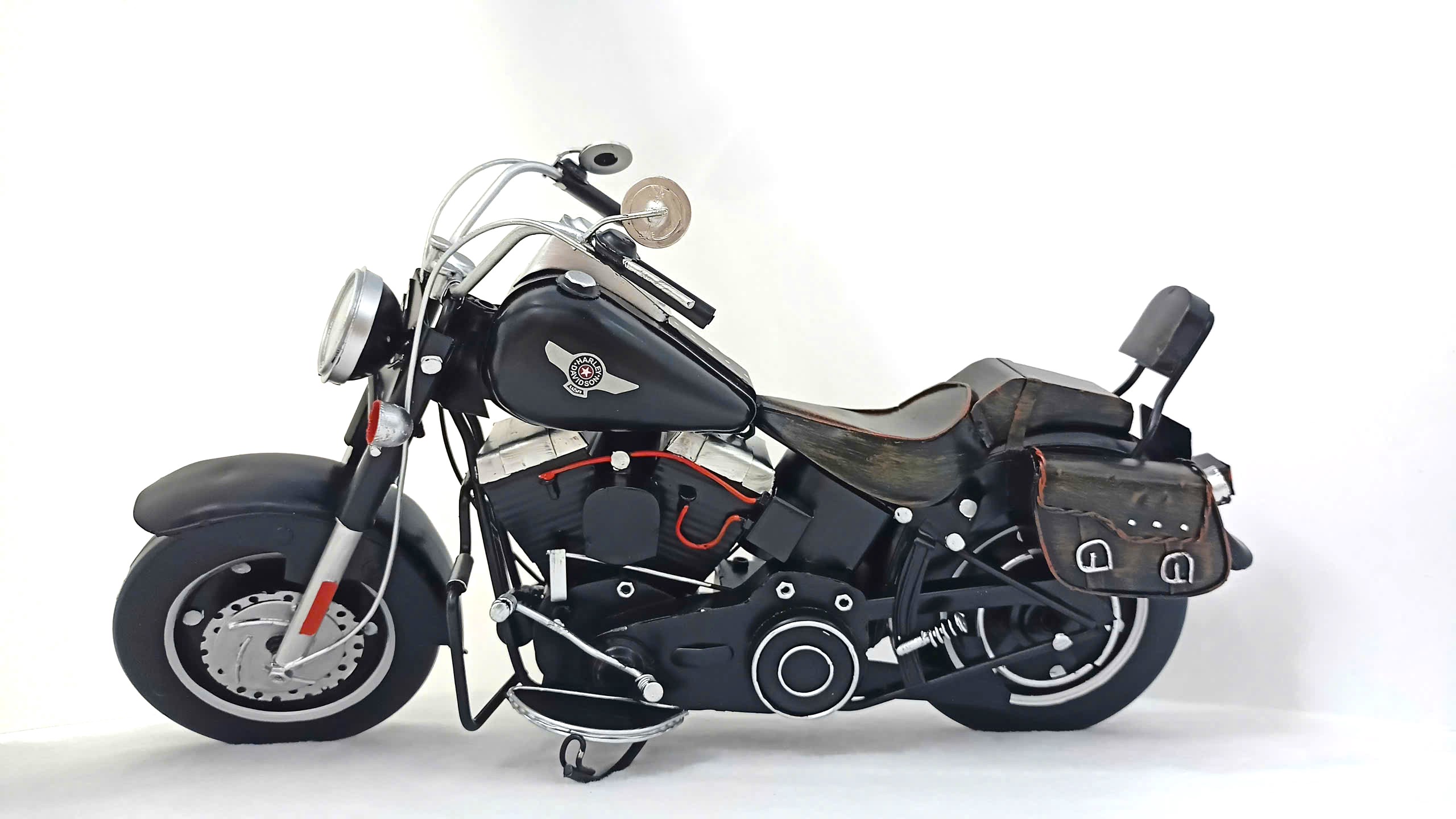 Mô hình xe mô tô thiết kế mạnh mẽ tông màu đen MHX-0012 - Ảnh 3