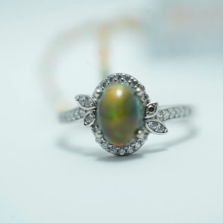 [ BẠC 925 ] Nhẫn Đá Opal Hoa Nở Trong Ánh Sáng - WO786