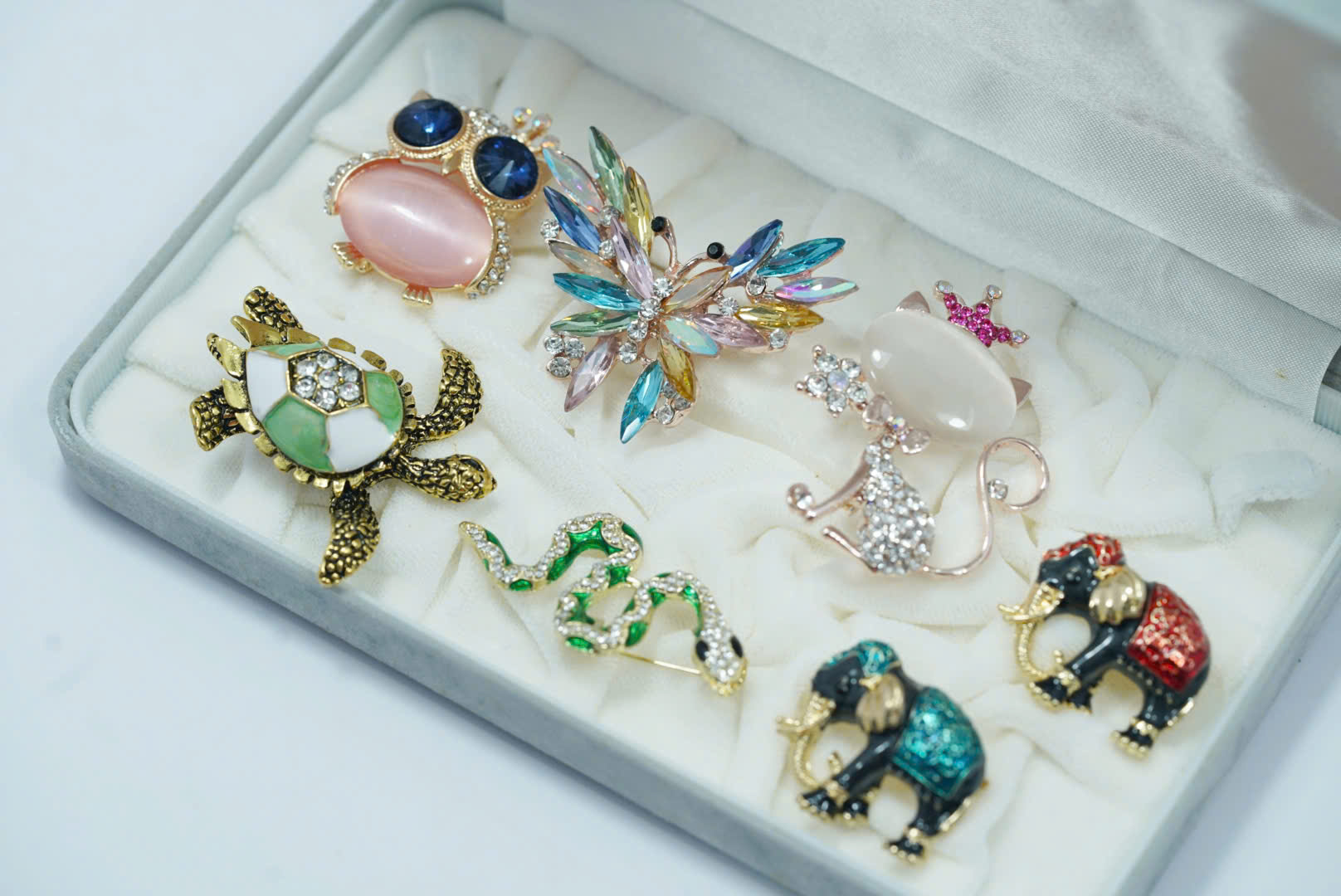 Trâm Cài Áo Hình Thú Đa Sắc – Bộ Sưu Tập Đặc Biệt & Sang Trọng - Ảnh 9