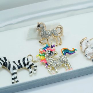 Trâm Cài Áo Ngựa & Kỳ Lân – Cá Tính & Lung Linh