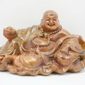 [ GỖ NGỌC AM ] Tượng Phật Di Lặc Nằm Hoan Hỷ – Cầm Thỏi Vàng Chiêu Tài Lộc