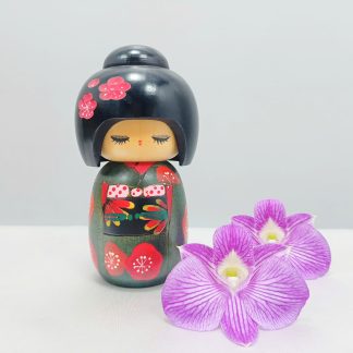[ HÀNG SECONDHAND ] Búp Bê Gỗ Kokeshi 6 – Secondhand – BB94