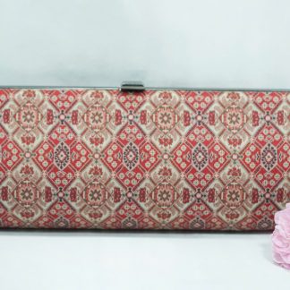 [ HÀNG SECONDHAND ] Ví Cầm Tay – Họa Tiết Thổ Cẩm Đỏ – Secondhand – V029
